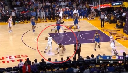  科隆替补奇兵建功绝杀十人应战对手显神威  