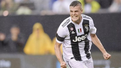  拜仁青训小将梅开二度助球队大胜波鸿  