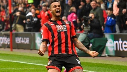  威尔逊帽子戏法纽卡斯尔主场横扫伯恩茅斯